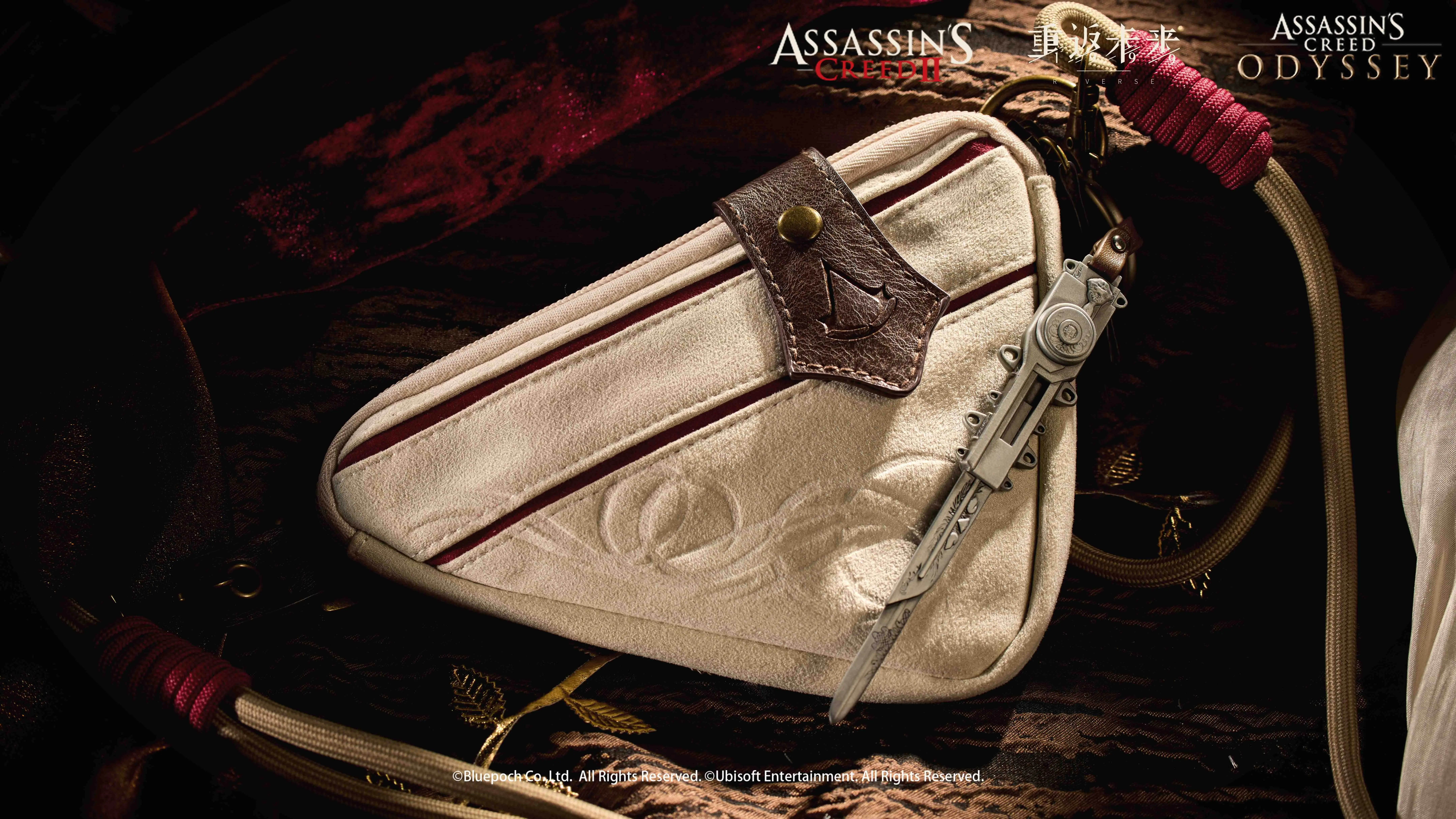 EZIO Charm - Collaboration 5 EZIO Charm - Collaboration collaboration o reverse 1999 ezio charm content 4