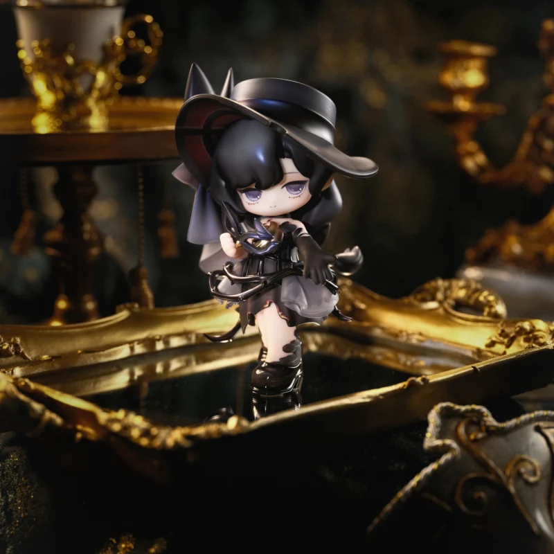 Reverse 1999 Merch Suitcase Masquerade O Reverse 1999 Isolde Figure 1